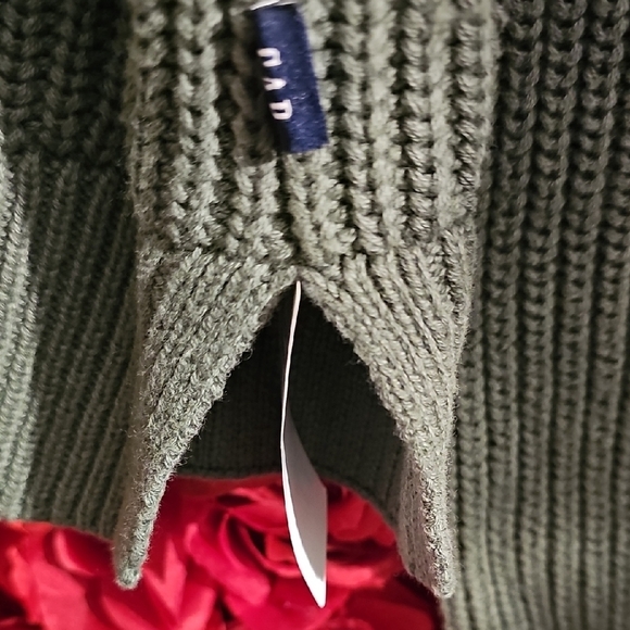 GAP NWT Women's Green Button Up Thyme Cardigan Sweater Size XLarge - Picture 7 of 7
